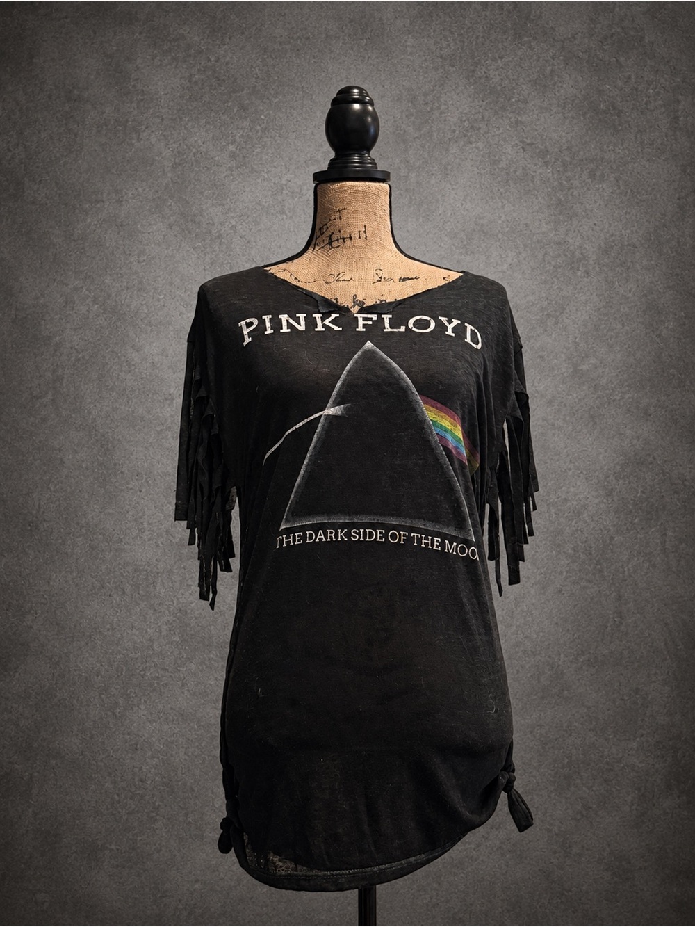 Pink Floyd Black 'The Dark Side of the Moon' Short fringe Sleeve Tee
